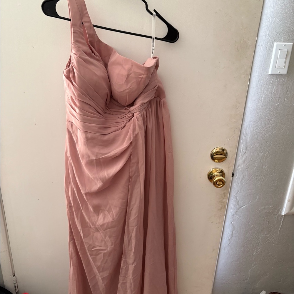 Elegant Pink One-Shoulder Dress